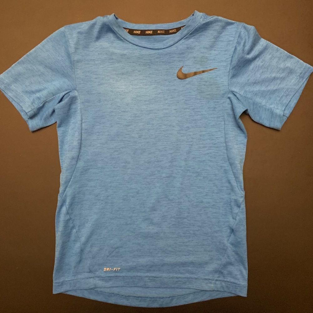 NIKE DRI FIT BLUE SHIRT BOYS (S)